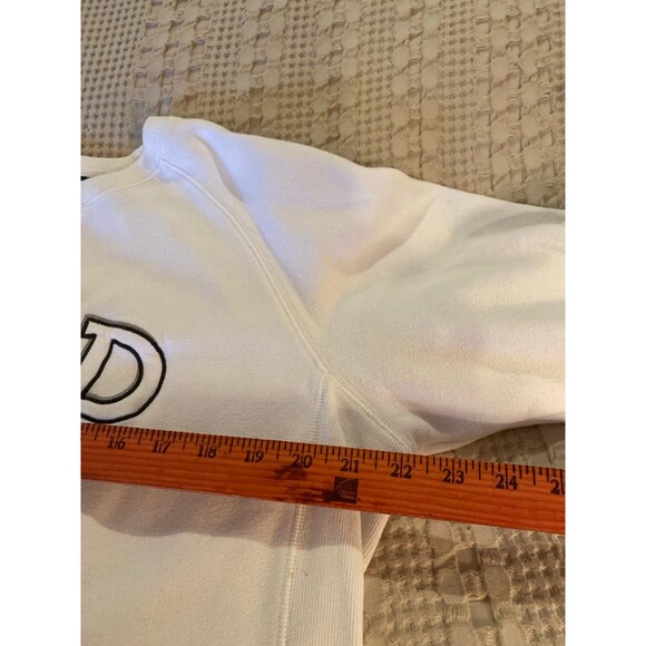 Izod Sweatshirt size Large Color Cream Inset Sides EUC Soft Versatile Casual - Picture 9 of 10